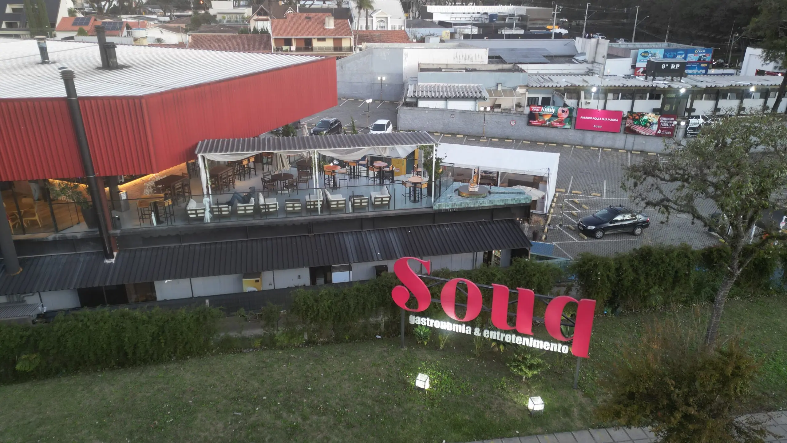 Souq Curitiba - O Maior Centro Gastronômico de Curitiba