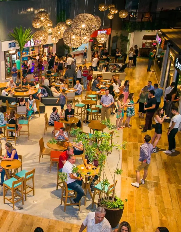Souq Curitiba - O Maior Centro Gastronômico de Curitiba