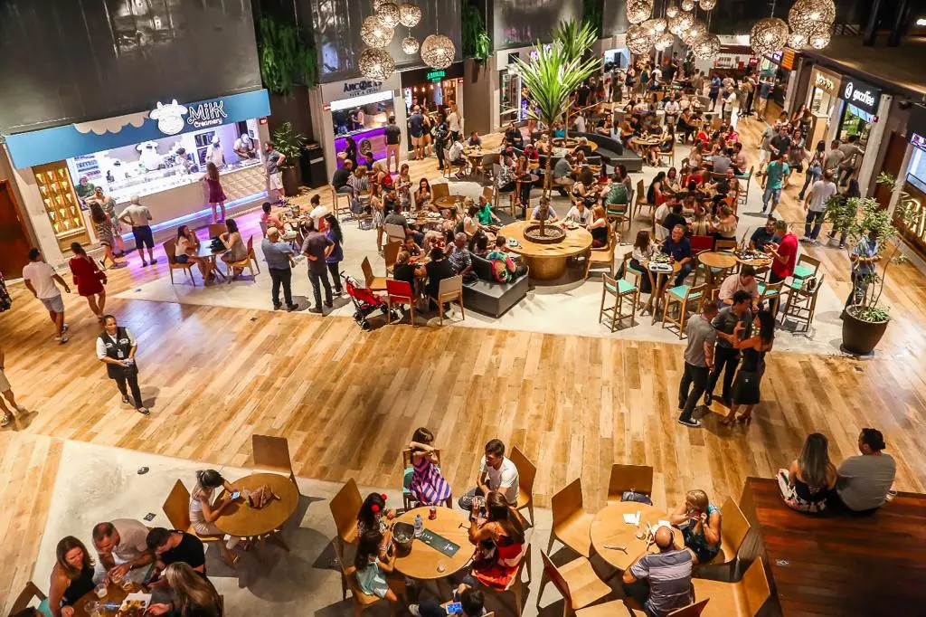 Souq Curitiba - O Maior Centro Gastronômico de Curitiba