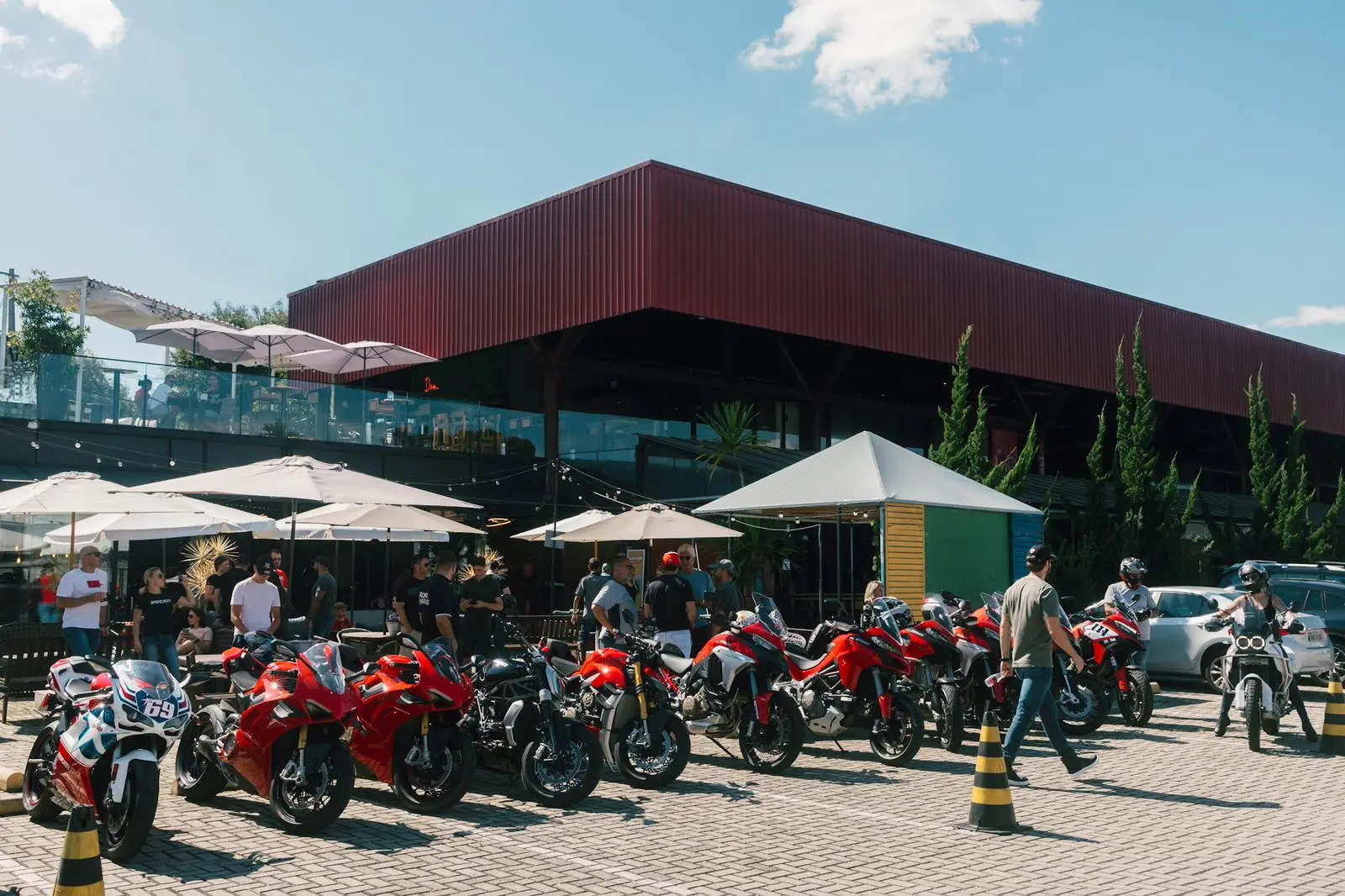 Encontro de Motos Ducati no SOUQ Curitiba: